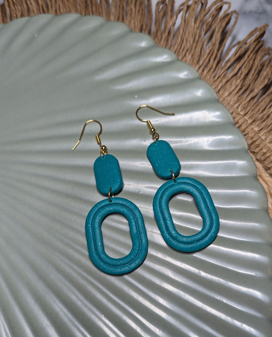 Ariel Oval Dangle